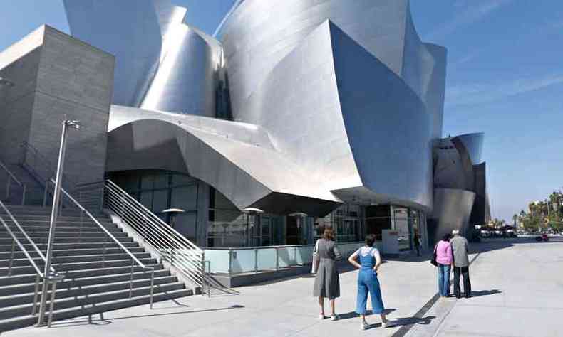 O Walt Disney Concert Hall, projetado por Frank Gehry para a Orquestra Filarmnica de Los Angeles (foto: MARIO TAMA/AFP)