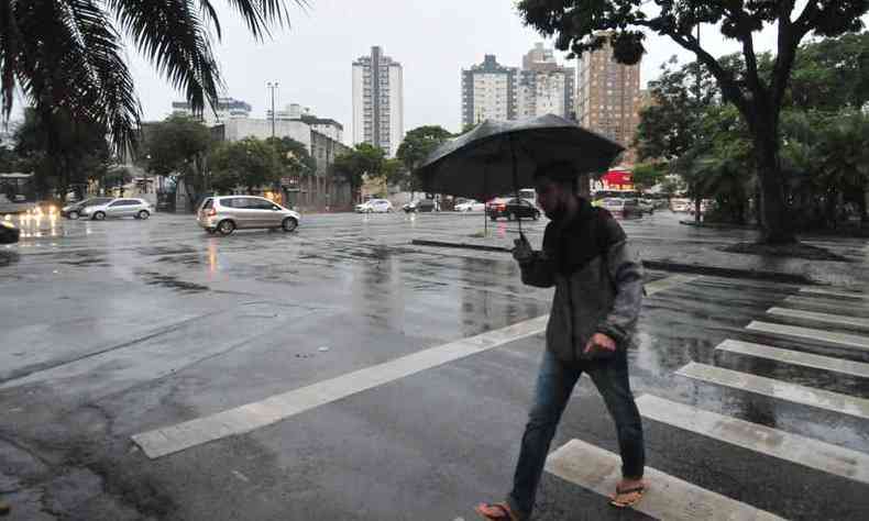 Chuva deve ocorrer no fim da tarde e noite na capital mineira(foto: Tlio Santos/EM/D.A Press )