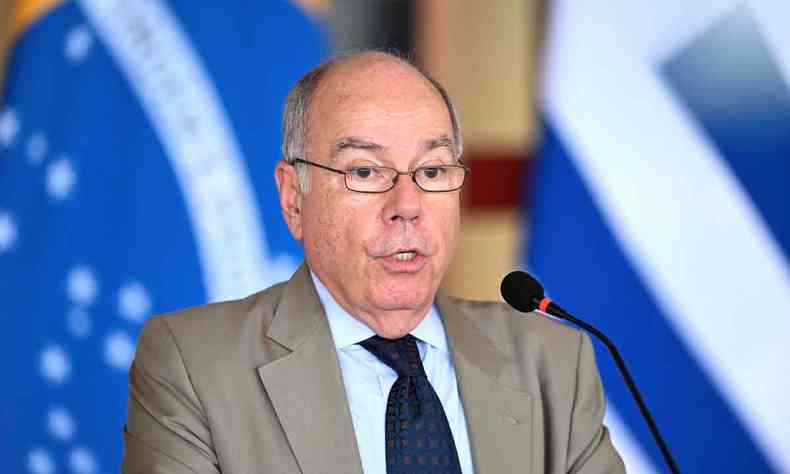 O ministro das Relaes Exteriores, embaixador Mauro Vieira, recebeu a misso de ''desbolsonarizar'' a diplomacia brasileira 