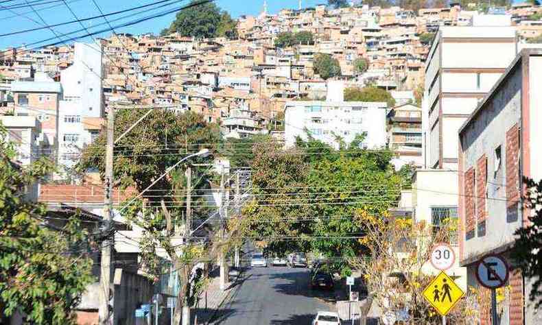 So Lucas, na Regio Leste,  um dos bairros de Belo Horizonte que iniciaram o processo de regularizao de imveis pela Reurb-S, de acordo com o Colgio Registral Imobilirio de Minas Gerais (Cori-MG)(foto: JUAREZ RODRIGUES/EM/D.A PRESS)