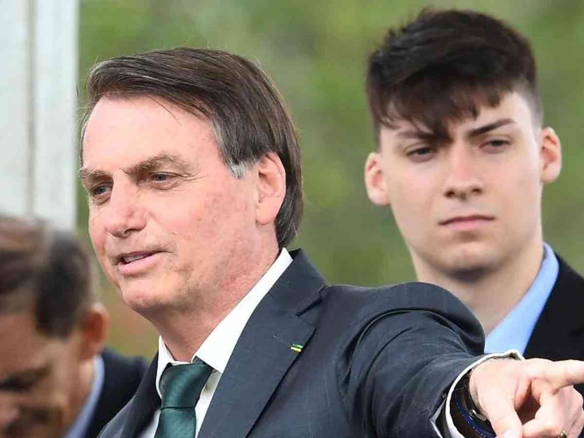 Depois do 01, do 02 e do 03, o Bolsonaro 04 já está na política