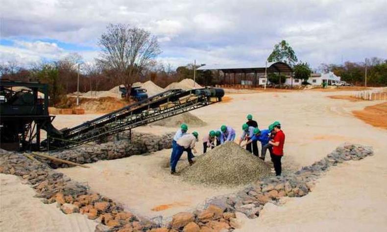 Empresa aposta em práticas de preservação do meio ambiente e baixo custo para incluir uma das regiões mais pobres do país na cadeia de produção global de baterias de lítio(foto: Divulgação/Sigma) Empresa aposta em práticas de preservação do meio ambiente e baixo custo para incluir uma das regiões mais pobres do país na cadeia de produção global de baterias de lítio(foto: Divulgação/Sigma)