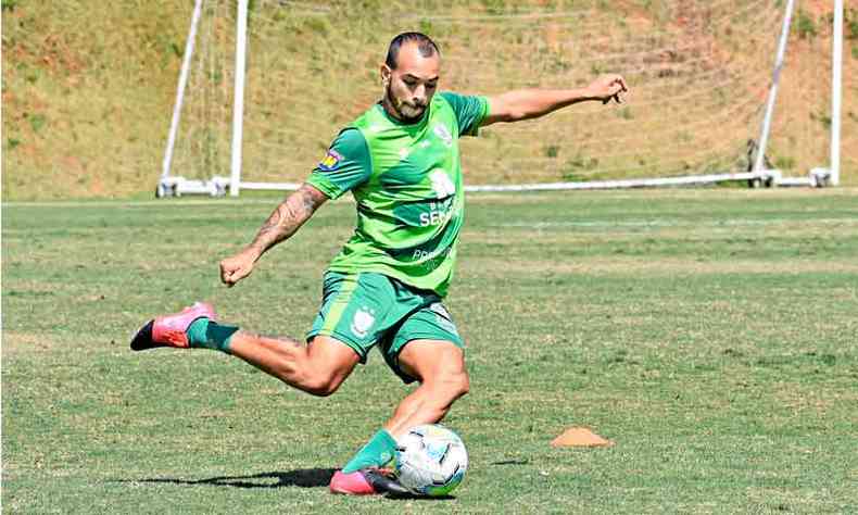 Atacante Rodolfo, artilheiro do Estadual com sete gols,  um dos trunfos do Coelho(foto: Joo Zebral/Amrica)