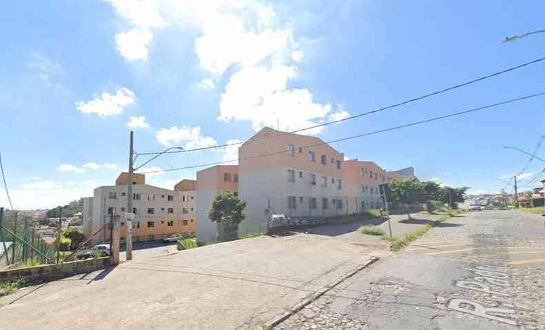 Na foto, rua em que crime aconteceu, no bairro Castanheira, Barreiro