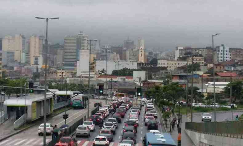 Com chuva, umidade relativa do ar em Belo Horizonte chega a 80%(foto: Paulo Filgueiras/EM/DA Press)