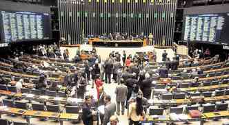 Na tera-feira, o plenrio da Cmara aprovou em primeiro turno a Proposta de Emenda  Constituio do Oramento Impositivo(foto: Gustavo Lima/Agncia Brasil)