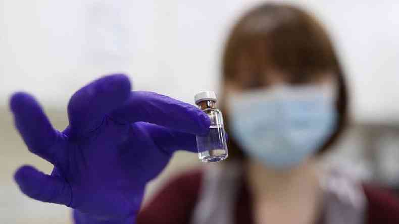 Duas pessoas com histrico de alergia grave desenvolveram reao anafilactoide aps receberem vacina contra a covid-19(foto: Getty Images)