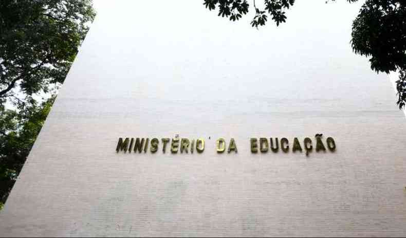 Imagem da fachada do prdio do Ministrio da Educao, em Braslia