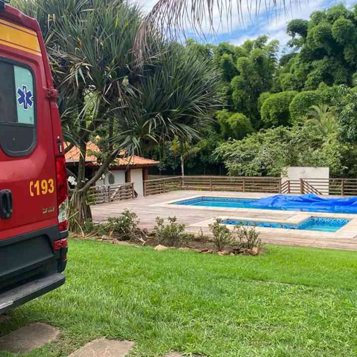 Menino de cinco anos morre afogado uma hora após chegar em resort