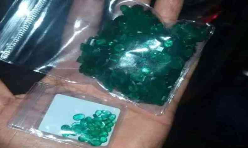 Lote de pedras preciosas vendido aos golpistas continha diamantes e esmeraldas(foto: Polcia Militar de Mato Grosso/Divulgao )