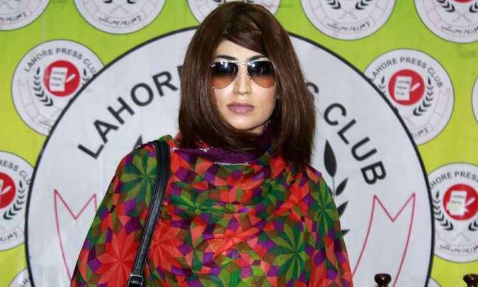 Qandeel Baloch era idolatrada por muitos jovens do país por sua coragem de quebrar tabus(foto: AFP / STR ) Qandeel Baloch era idolatrada por muitos jovens do país por sua coragem de quebrar tabus(foto: AFP / STR )