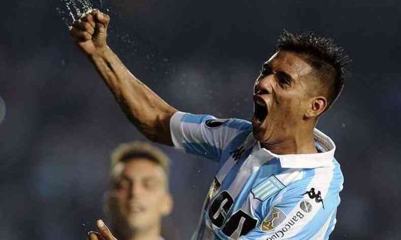 Matas Zaracho em ao com a camisa do Racing, da Argentina (foto: (Foto: Javier Gonzlez Toledo/AFP))