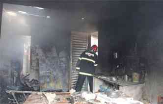 As causas do incndio ainda no foram esclarecidas(foto: Bruno Ferreira/Jornal Barroso em Dia)