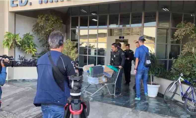 policiais apreenderam documentos na sede da empresa no Ceasa Minas