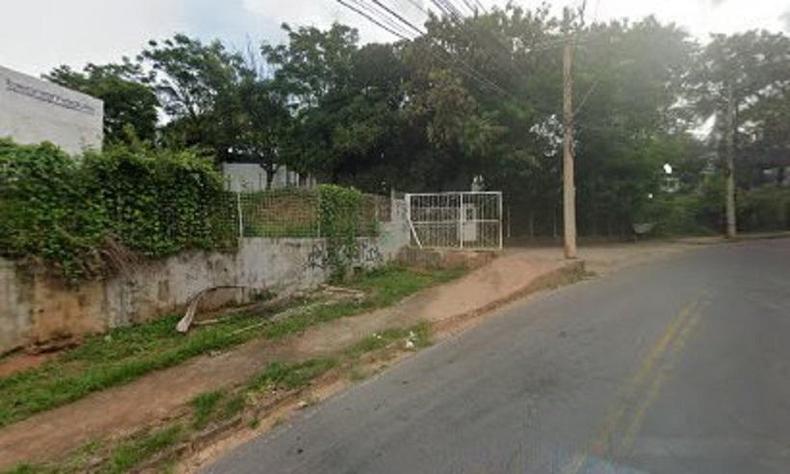 Corpo foi desovado na Avenida Solferina Ricci Pace, no Bairro Jatobá