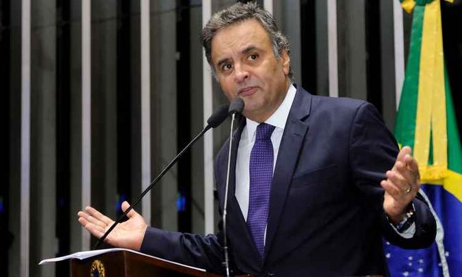Aécio passou mal na manhã desta quinta-feira(foto: Waldemir Barreto) Aécio passou mal na manhã desta quinta-feira(foto: Waldemir Barreto)