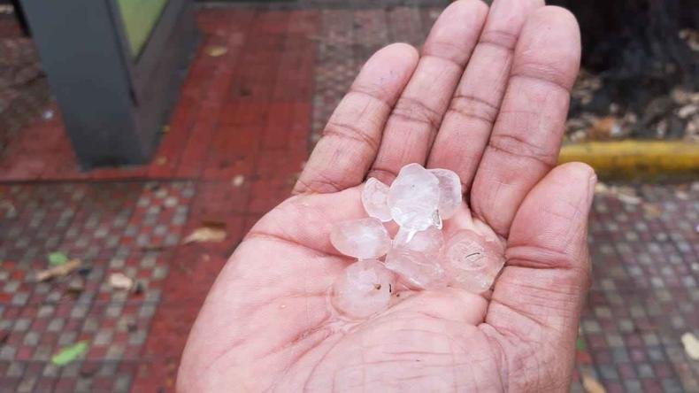 Chuva de granizo em BH