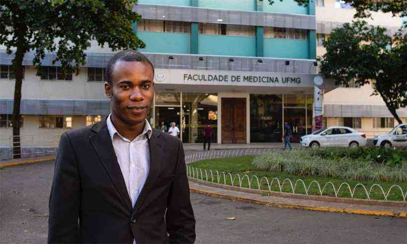 Ex-aluno da Faculdade de Direito da UFMG recebe prêmio de tese na França –  Stylus Curiarum