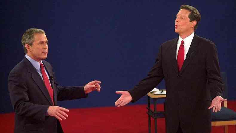 George W. Bush ( esquerda) enfrentou Al Gore na eleio presidencial de 2000(foto: Getty Images)
