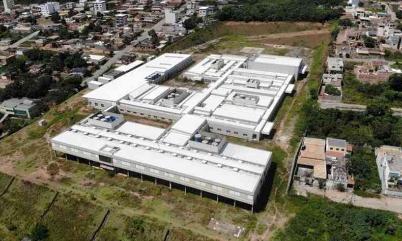 hospital pblico em Divinpolis 