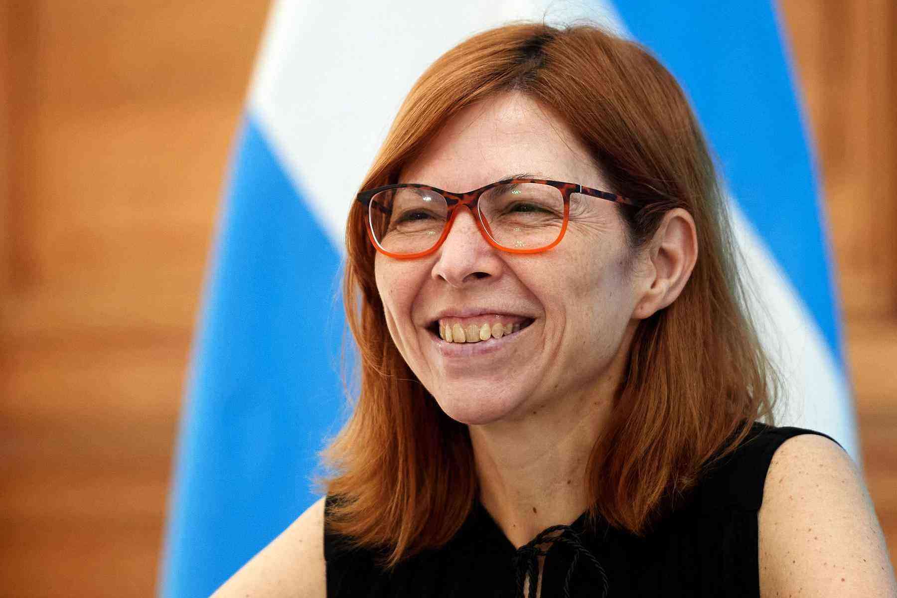 Batakis: a ministra que obteve consenso para dirigir economia argentina 