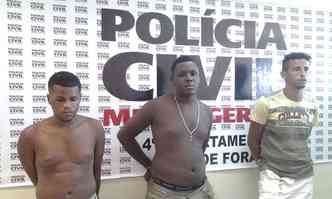 Dois dos presos confessaram o crime. O terceiro detido emprestou a motocicleta usada na fuga(foto: Polcia Civil/Divulgao)