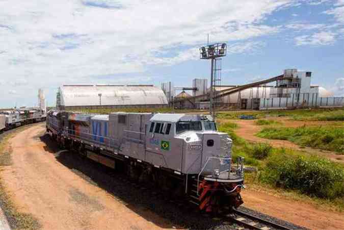 Terminal Integrador da VLI no Tringulo Mineiro reduziu tempo de carregamento de trens de trs dias para cerca de cinco horas(foto: Beto Oliveira/VLI/Divulgao)