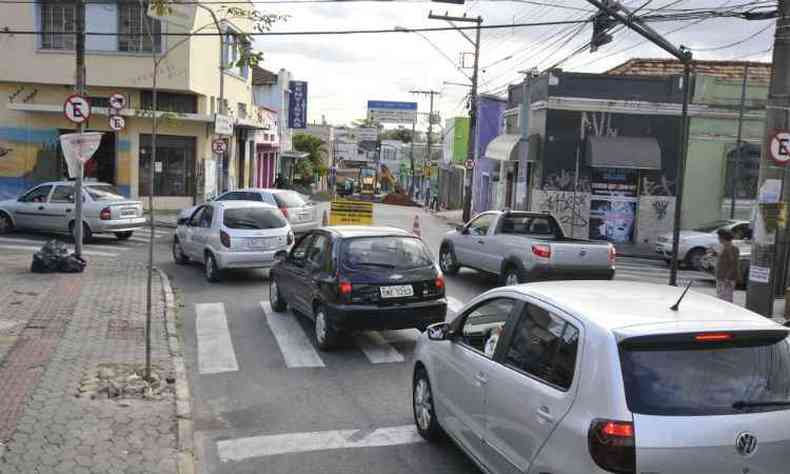 Rua Padre Eustquio ser uma das vias que ganhou a faixa de nibus(foto: Juarez Rodrigues/EM/D.A Press)