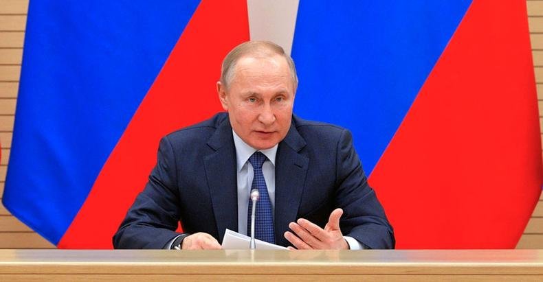 Vladimir Putin presidiu reuni�o com grupo de trabalho para alterar a Constitui��o na regi�o de Moscou (foto: ALEXEY DRUZHININ)