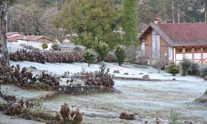 Monte Verde, localizado na Regio Sul do estado, pode ter temperaturas negativas nesta semana(foto: AHPMV/Divulgao)