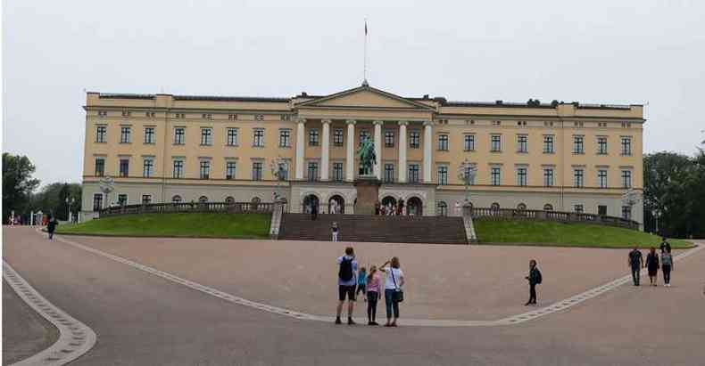 Palcio Real de Oslo: cidade  o centro cultural, cientfico, econmico e governamental da Noruega(foto: Teresa Caran/em/d. a press)