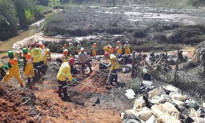 Segundo vazamento foi detectado nessa quinta-feira(foto: TV Alterosa Leste) Segundo vazamento foi detectado nessa quinta-feira(foto: TV Alterosa Leste)
