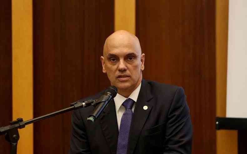 Srio e de terno, o ministro Alexandre de Moraes, do Supremo Tribunal Federal (STF)