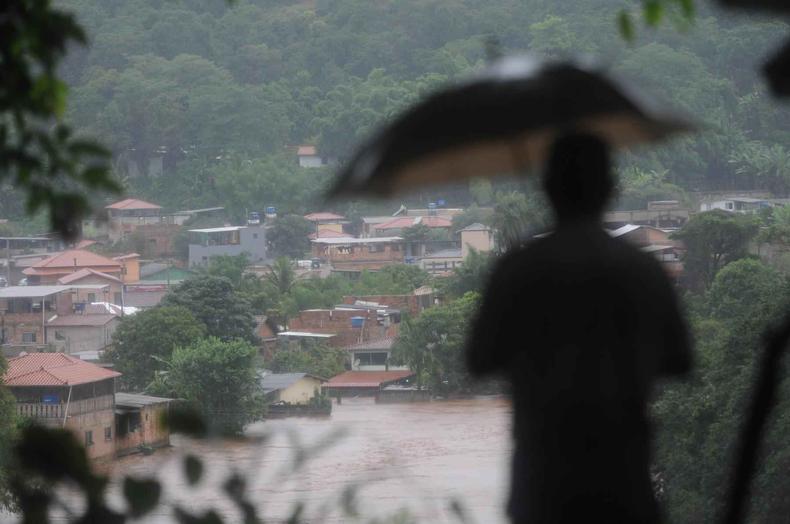Rio das Velhas invade cidades da Regio Metropolitana de BH