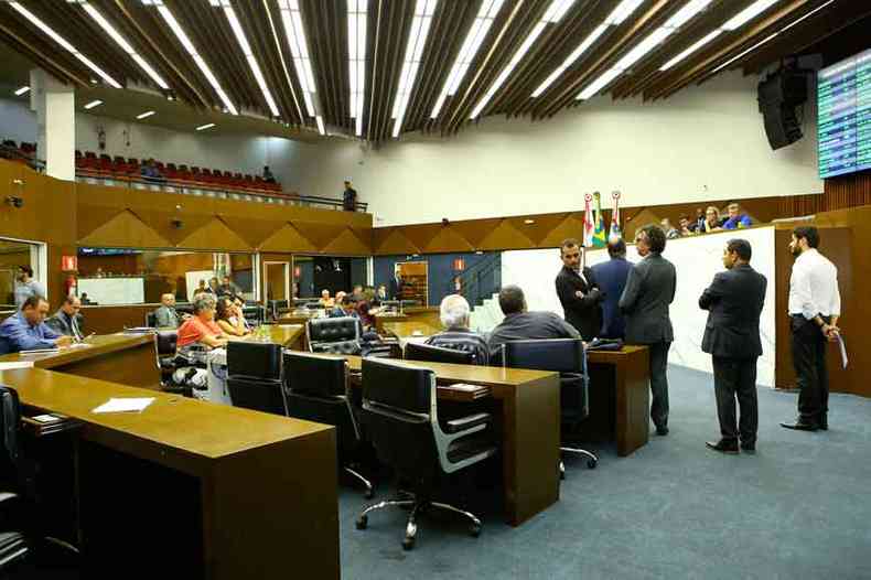 Plenrio do Legislativo municipal deve ter mudana na configurao das bancadas com migrao de parlamentares entre legendas (foto: Karoline Barreto/CMBH)