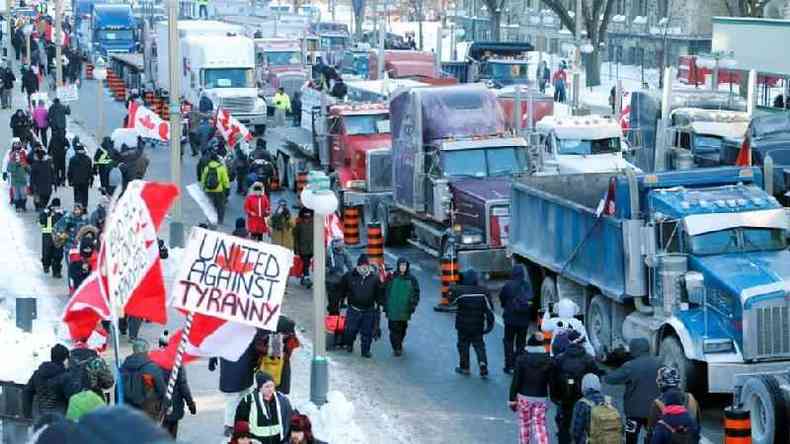 Caminhoneiros nas ruas de Ottawa