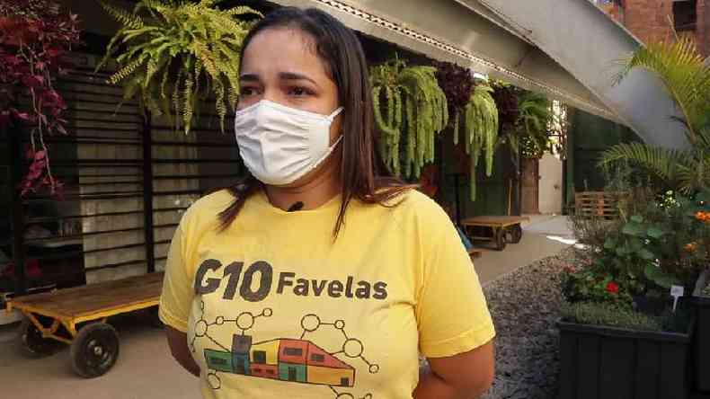 'Quando comecei, eu estava desempregada, estava desesperada', conta Graziele Jesus Santos, 25 anos, hoje empregada pelo G10 Favelas(foto: Caio Castor/BBC)