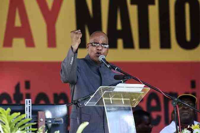 O candidato  reeleio Jacob Zuma discursa no Dia do Trabalho(foto: Gianluig Guercia/AFP)