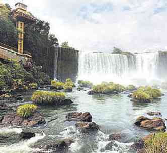 Cataratas do Iguau: reabertura de caminho preocupa ambientalistas(foto: JORGE ADORNO/REUTERS)