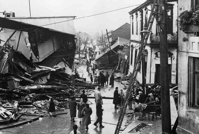 Destruio deixada por terremoto no Chile em 1960