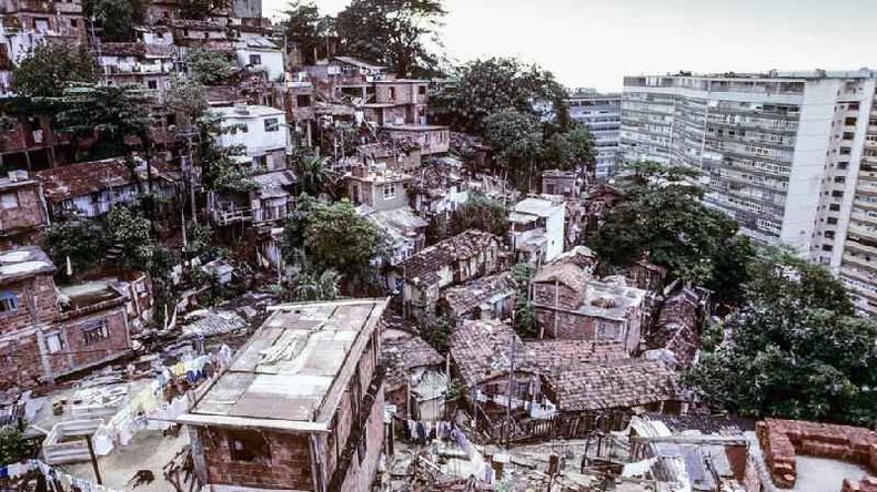As políticas do Consenso de Washington foram eficazes no controle dos desequilíbrios macroeconômicos, mas aumentaram a pobreza e a desigualdade na América Latina, segundo alguns especialistas(foto: Getty Images) As políticas do Consenso de Washington foram eficazes no controle dos desequilíbrios macroeconômicos, mas aumentaram a pobreza e a desigualdade na América Latina, segundo alguns especialistas(foto: Getty Images)