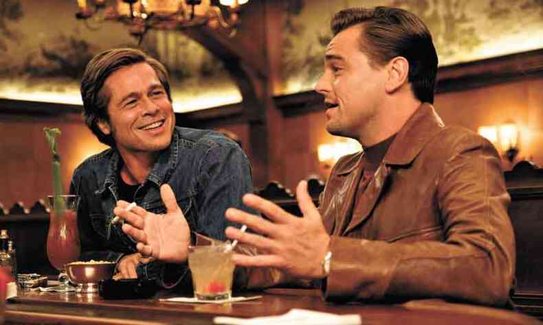 Romance do diretor Quentin Tarantino aprofunda as inquietaes de Cliff (Brad Pitt) e Rick (Leonardo DiCaprio), protagonistas de 