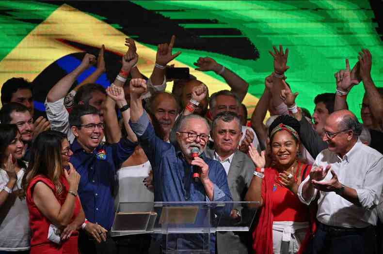 Lula em discurso 