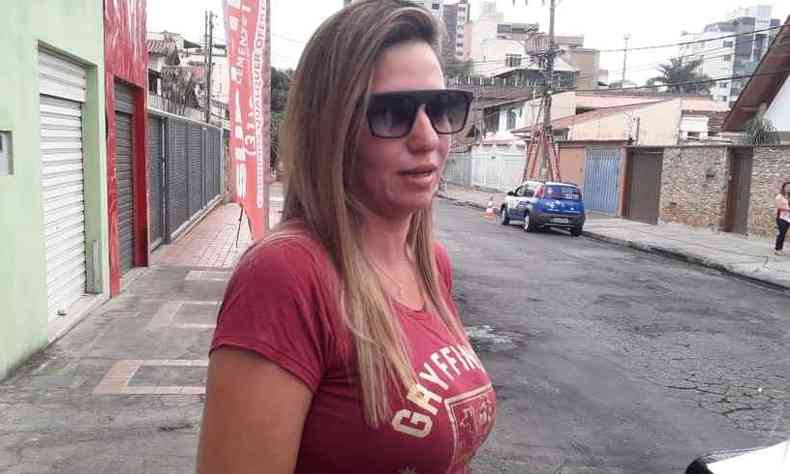 Klcia Nayara Pereira de Freitas, de 34 anos, uma das proprietrias da academia prxima ao local da queda(foto: Jair Amaral/EM/DA Press)