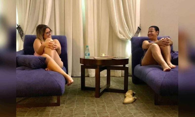 A cantora Marília Mendonça com a mãe, Ruth Dias Moreira(foto: Reprodução/mariliamendoncacantora/Instagram) Marília Mendonça ao lado da mãe, Ruth Dias Moreira