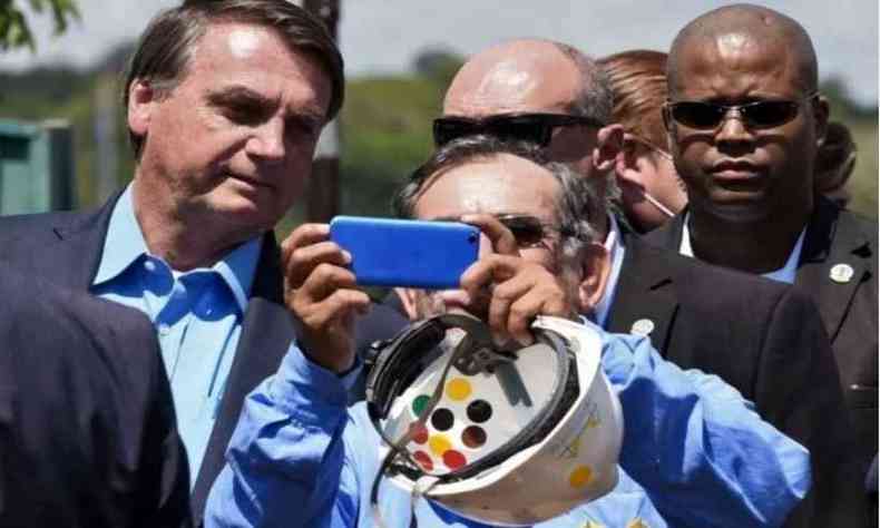 Bolsonaro  avaliado como bom ou timo principalmente entre homens e evanglicos(foto: Norberto Duarte/AFP)