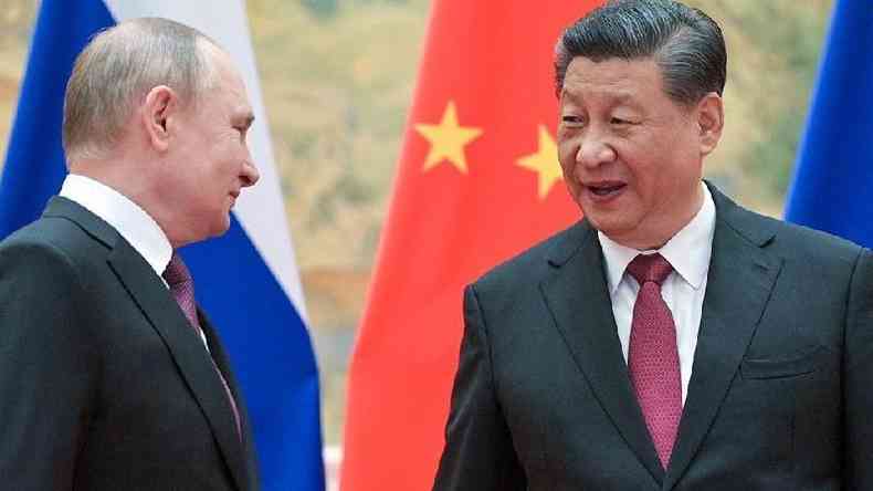 Vladimir Putin e Xi Jinping se encontram em Pequim no incio de fevereiro de 2022