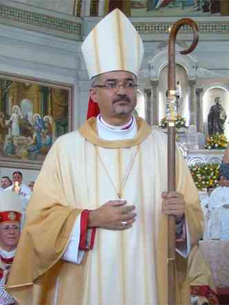 Dom Joo Justino em sua ordenao a bispo auxiliar de BH, em 2012(foto: Arquidiocese de Belo Horizonte/Divulgao)