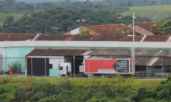 Centro Integrado de Comando e Controle móvel usado na operação tem câmeras com visão térmica e noturna (foto: Paulo Filgueiras/EM/DA Press) Centro Integrado de Comando e Controle móvel usado na operação tem câmeras com visão térmica e noturna (foto: Paulo Filgueiras/EM/DA Press)