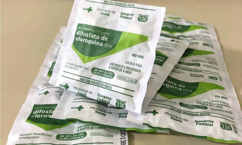 Foto de embalagens de Difosfato de Cloroquina